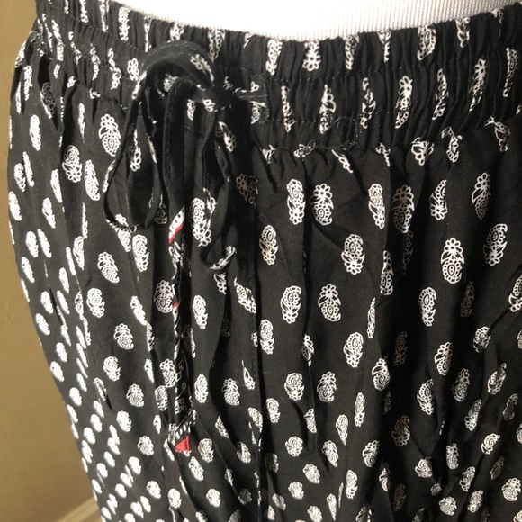 Woman’s Beautiful Boho Skirt - Picture 6 of 7